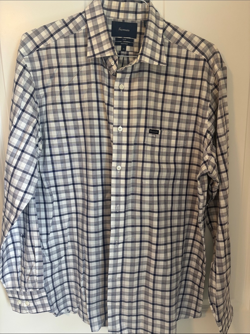 FaconnableMen's White and Blue Plaid Button-Down Shirt